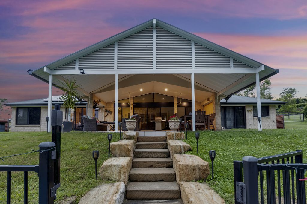 Gable pergola